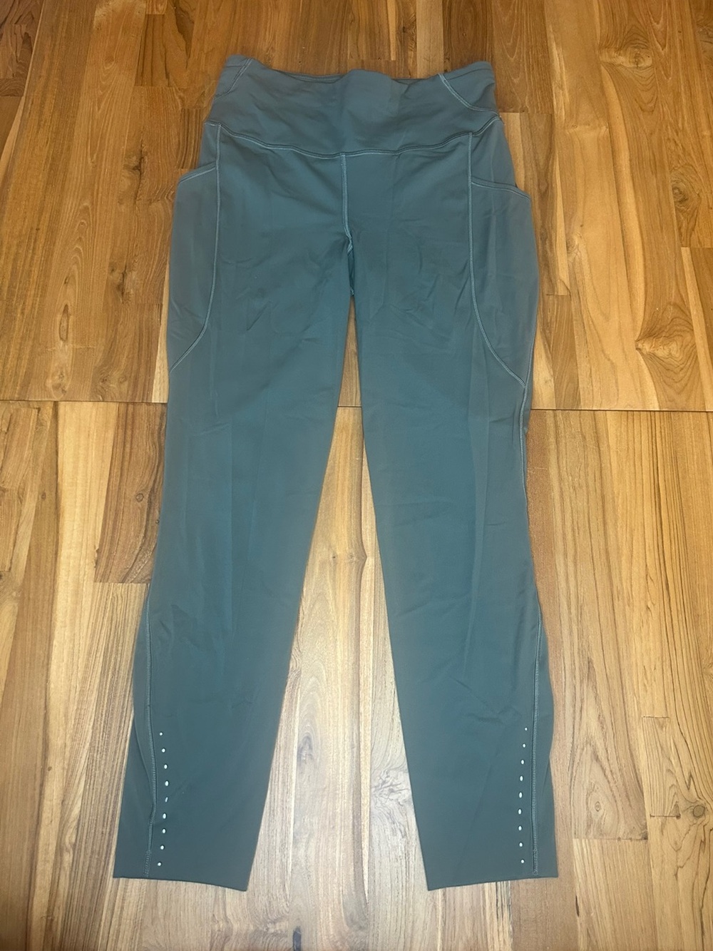 Lululemon Fast and Free High-Rise 25” Leggings – Green – Size 8
